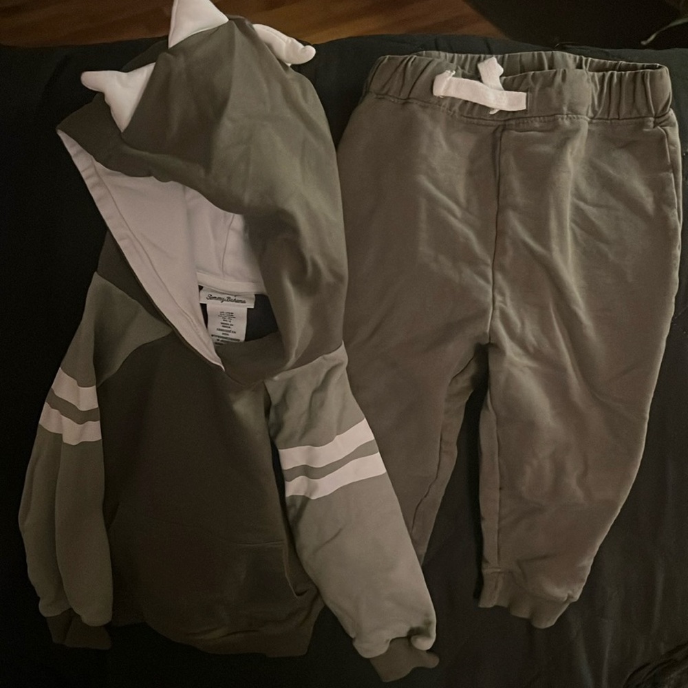 Tommy Bahama 24 months boys outfit, like new.